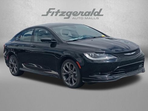 Used 2016 Chrysler 200 S w/ Navigation & Sound Group I FWD image 1