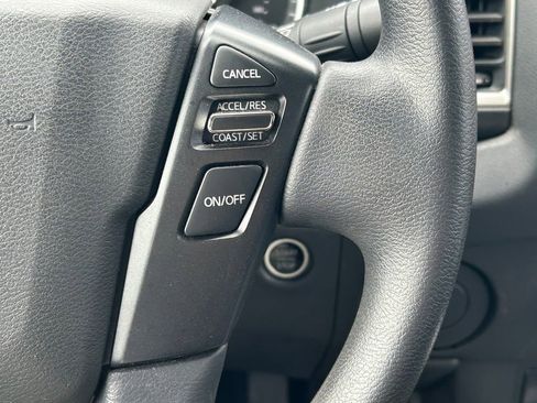 Used 2024 Nissan Frontier SV RWD image 34