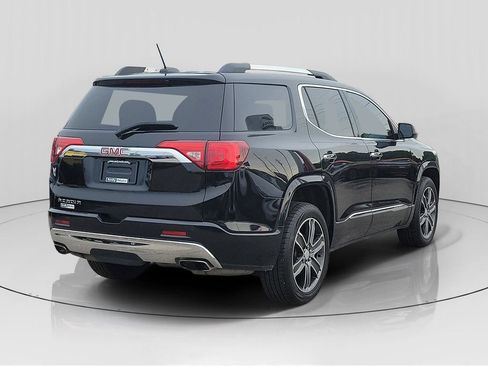 Used 2019 GMC Acadia Denali w/ Technology Package FWD image 4