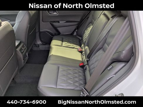 New 2026 Nissan Rogue Platinum AWD/4WD image 17