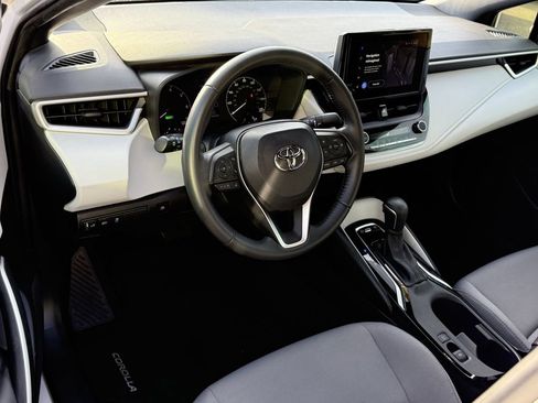 Used 2024 Toyota Corolla SE image 13