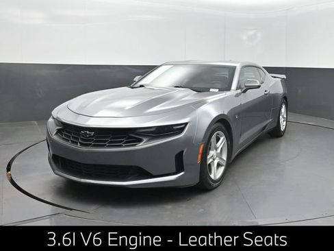 Used 2019 Chevrolet Camaro LT w/ Technology Package RWD image 1