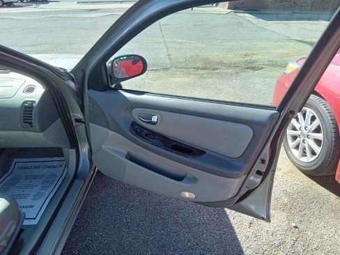 Used 2001 Nissan Maxima GLE w/ (W08) Meridian Edition Pkg image 4