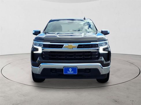 Used 2023 Chevrolet Silverado 1500 LT image 2