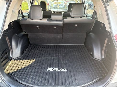 Used 2014 Toyota RAV4 Limited AWD/4WD image 34