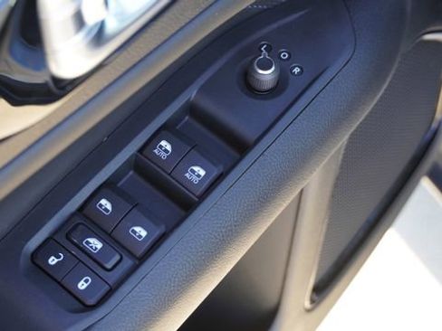 New 2026 Jeep Compass Latitude AWD/4WD image 20