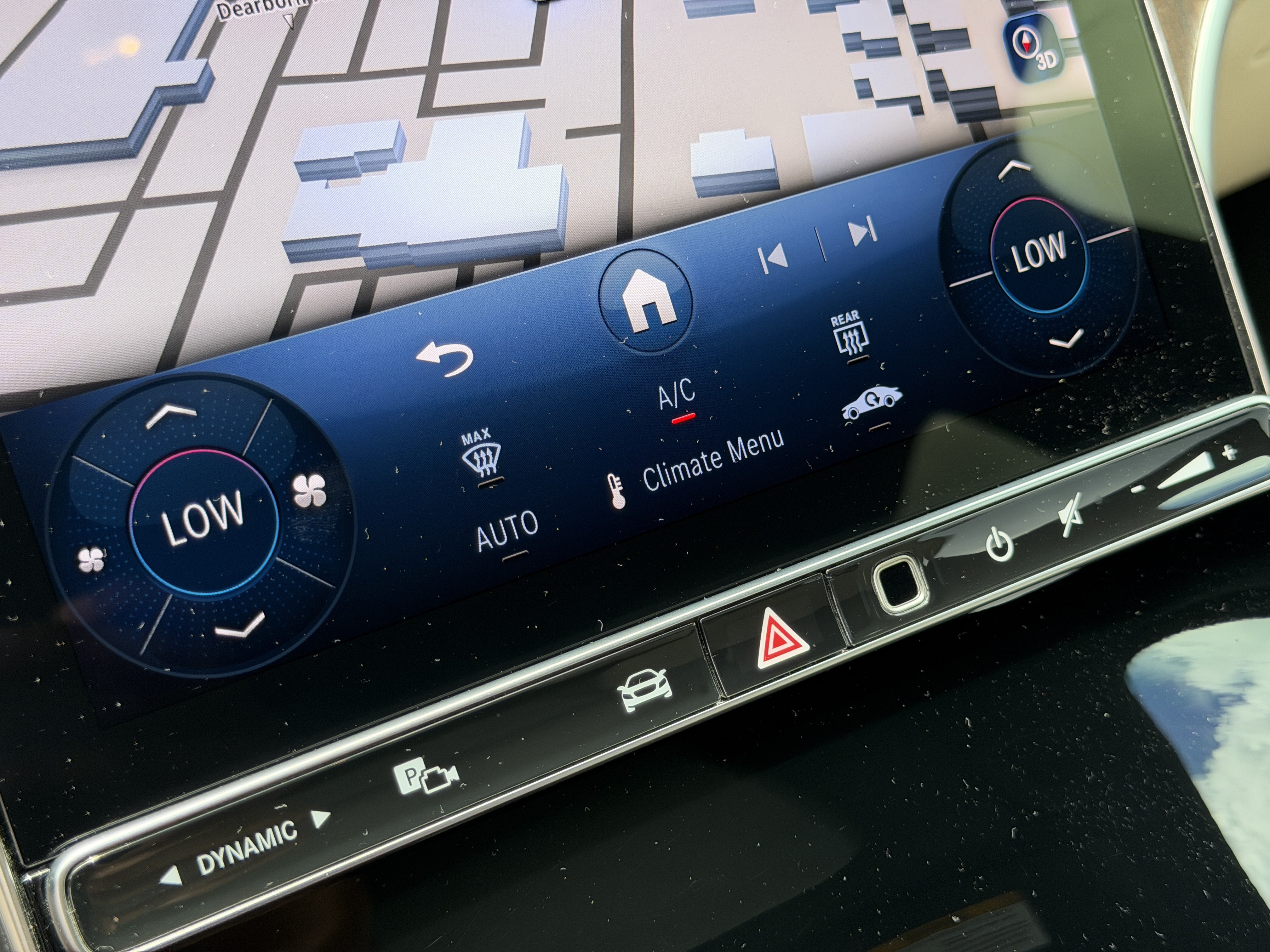 Used 2025 Mercedes-Benz GLC 300 image 28