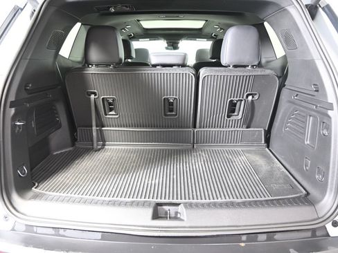 Used 2026 GMC Acadia AT4 w/ Luxury Package AWD/4WD image 17