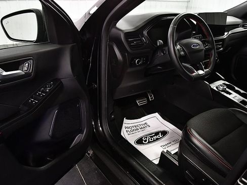 Used 2023 Ford Escape ST-Line w/ Tech Pack #1 image 16