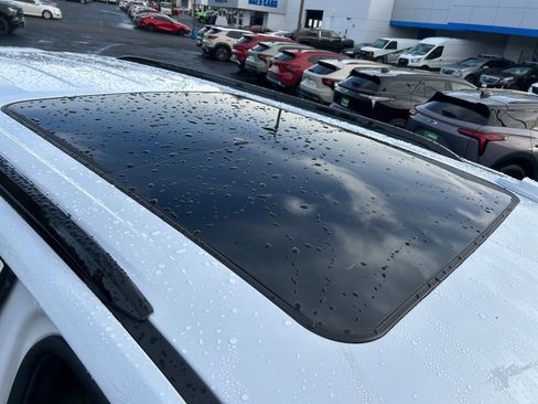 New 2026 Cadillac Escalade Platinum Sport w/ LPO, ONYX Package image 28