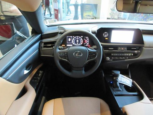 New 2025 Lexus ES 350 image 33