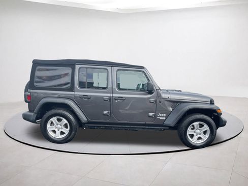 Used 2018 Jeep Wrangler Unlimited Sport S image 6