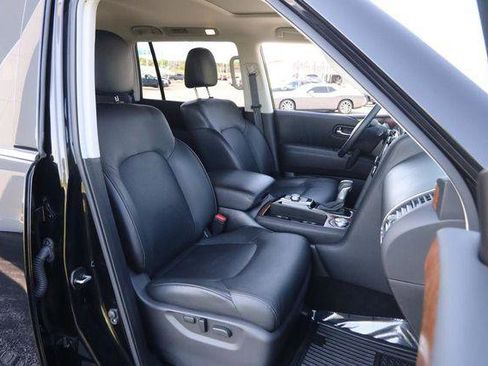 Used 2024 Nissan Armada SL w/ Captain's Chairs Package AWD/4WD image 29