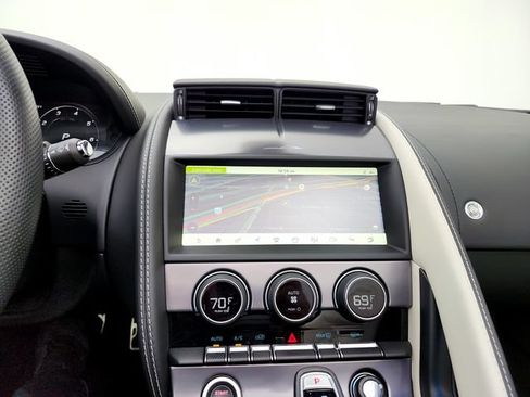 Certified 2024 Jaguar F-TYPE R AWD/4WD image 36