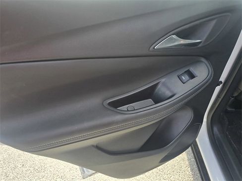 Used 2023 Buick Encore GX Select image 14