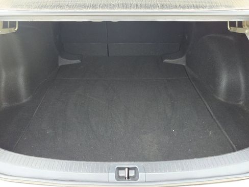 Used 2024 Toyota Corolla LE FWD image 15