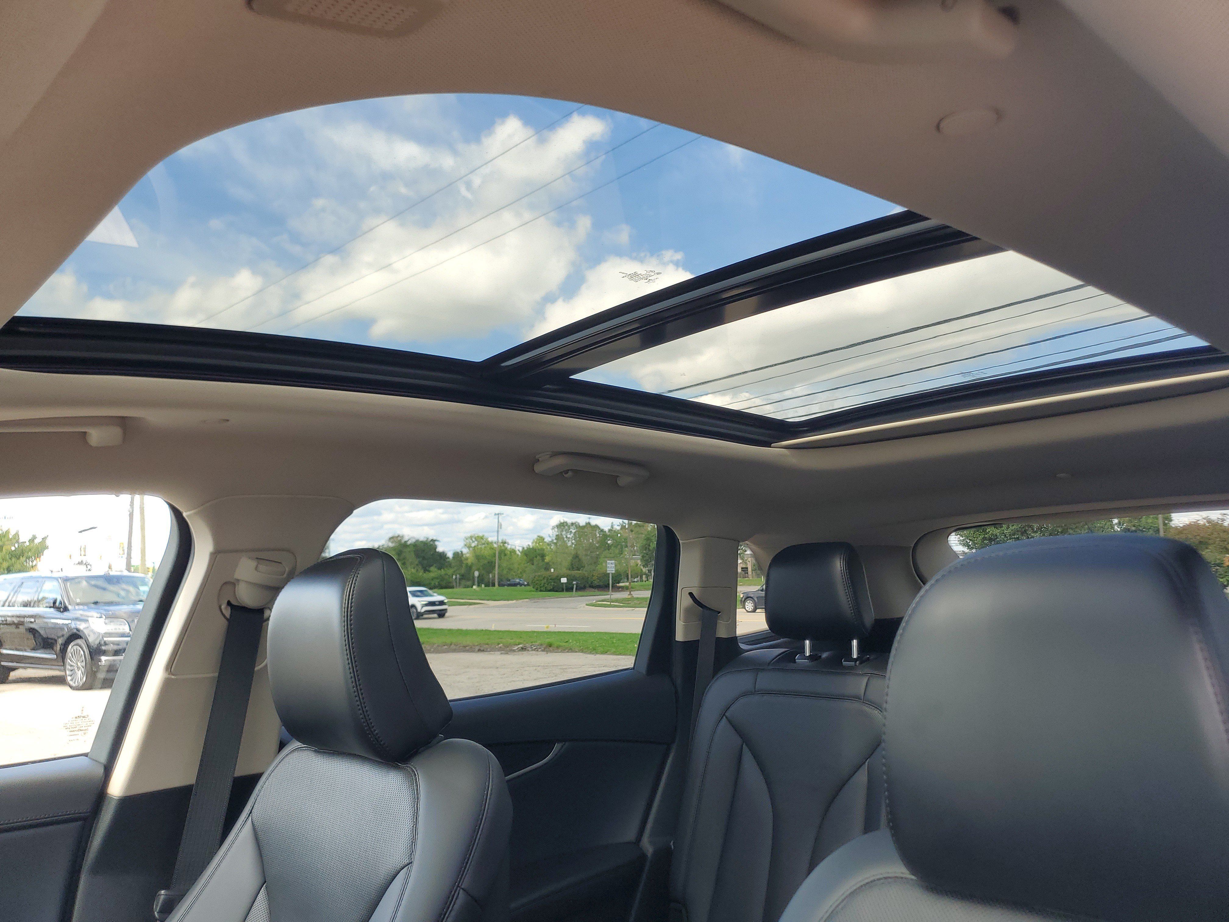Certified 2022 Lincoln Nautilus Reserve AWD/4WD image 11