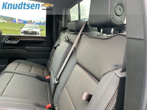 New 2026 Chevrolet Silverado 3500 High Country w/ Technology Package AWD/4WD image 17