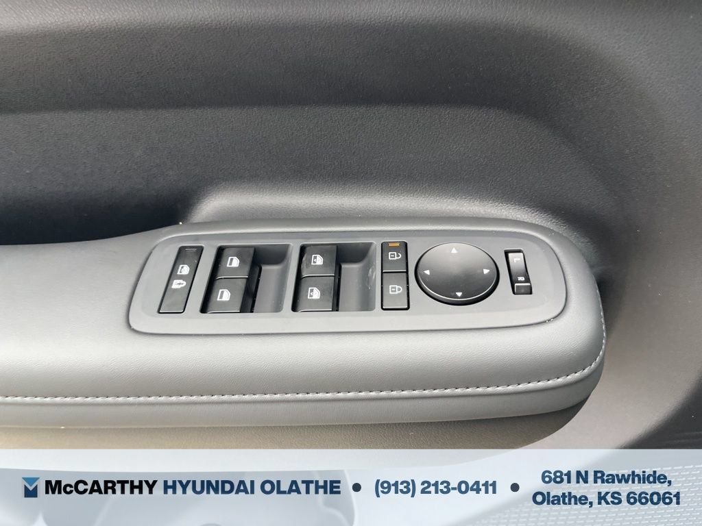 Used 2026 Hyundai Santa Fe SEL AWD/4WD image 33