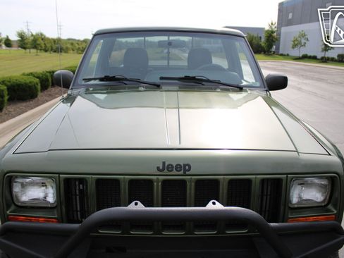 Used 1990 Jeep Comanche 2WD image 25
