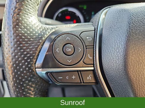 Used 2021 Toyota Avalon Limited image 11