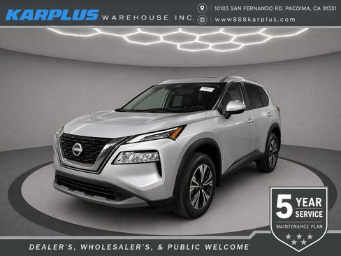 Used 2022 Nissan Rogue SV FWD image 1