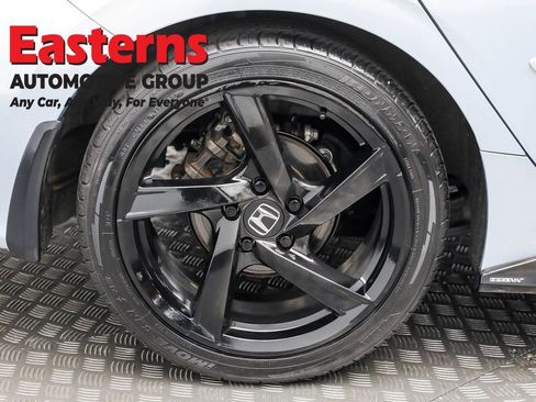 Used 2022 Honda Civic Touring image 28