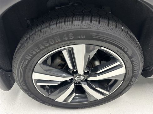 Used 2021 Nissan Rogue Platinum AWD/4WD image 14