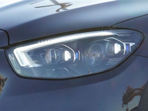 Used 2022 Mercedes-Benz E 450 4MATIC All-Terrain Wagon image 4