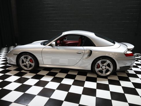 Used 2004 Porsche 911 Turbo AWD/4WD image 6