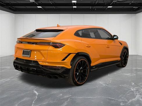 Used 2024 Lamborghini Urus S image 10