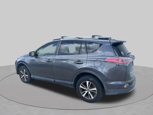 Used 2017 Toyota RAV4 XLE FWD image 16
