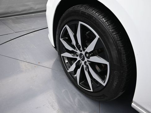 Used 2024 Chevrolet Malibu RS FWD image 31