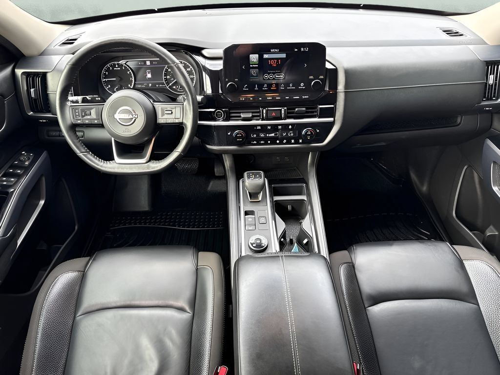 Used 2022 Nissan Pathfinder SL AWD/4WD image 28