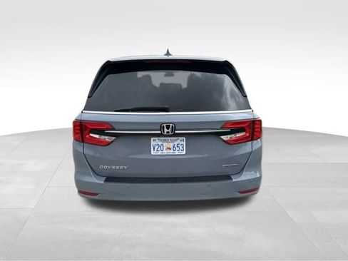 Used 2023 Honda Odyssey Touring image 4