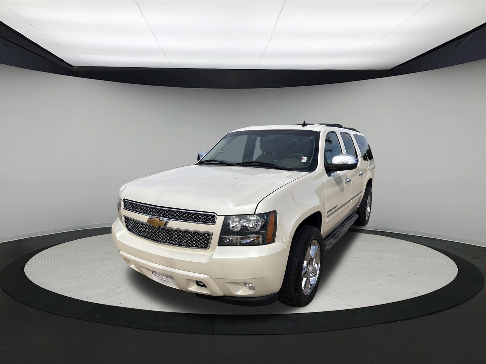 Used 2013 Chevrolet Suburban LTZ AWD/4WD image 3