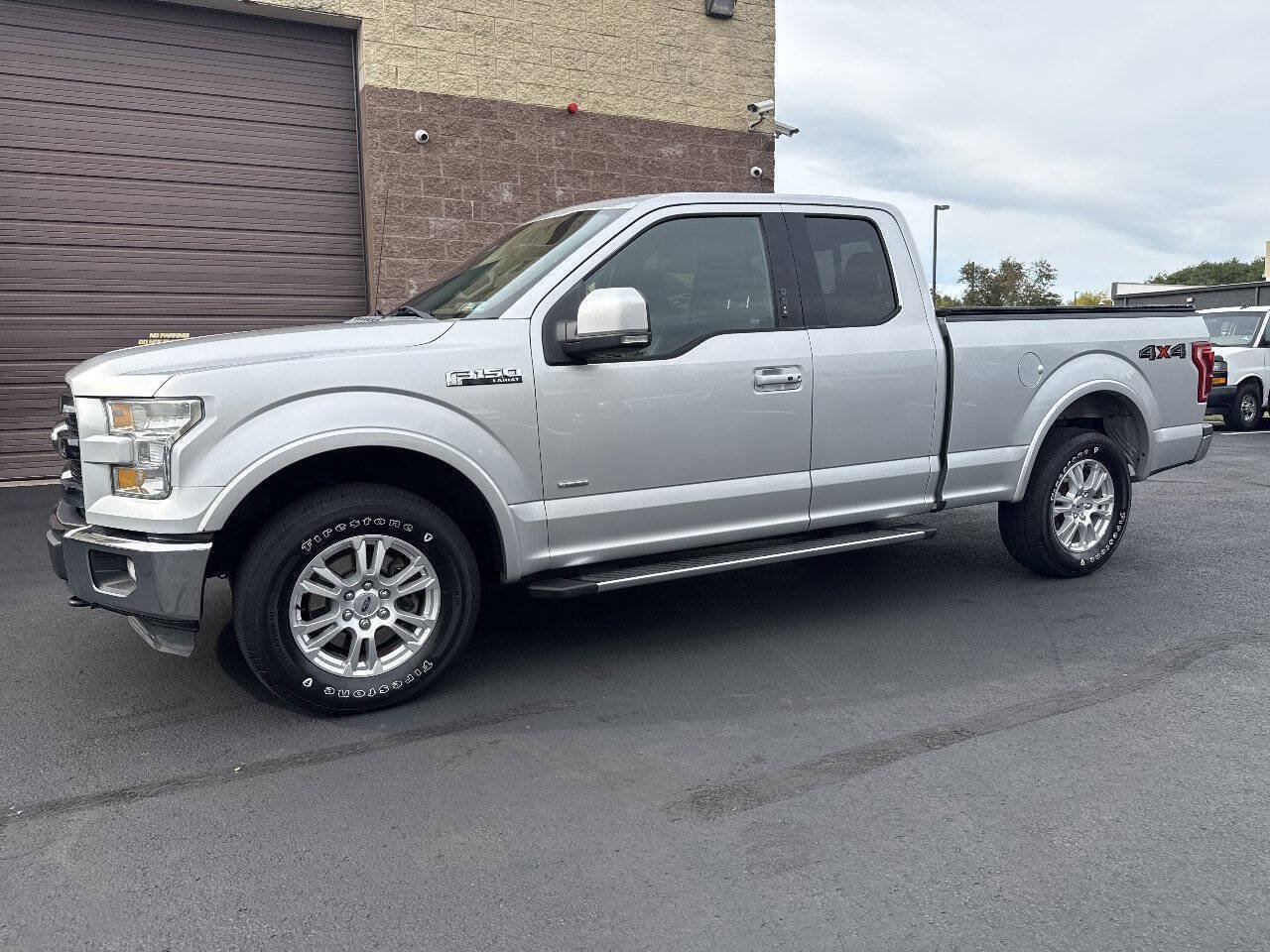 Used 2015 Ford F150 Lariat w/ Equipment Group 501A Mid AWD/4WD image 3