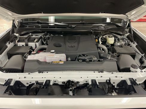 New 2026 Toyota Tundra SR5 image 28
