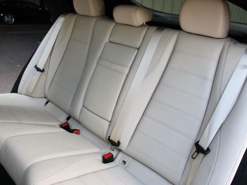 Used 2025 Mercedes-Benz GLE 450 4MATIC Coupe w/ Acoustic Comfort Package image 12