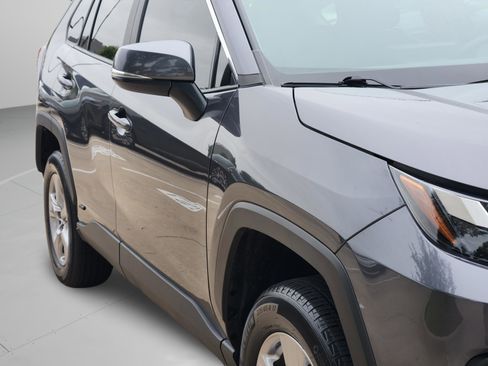 Used 2025 Toyota RAV4 XLE AWD/4WD image 34