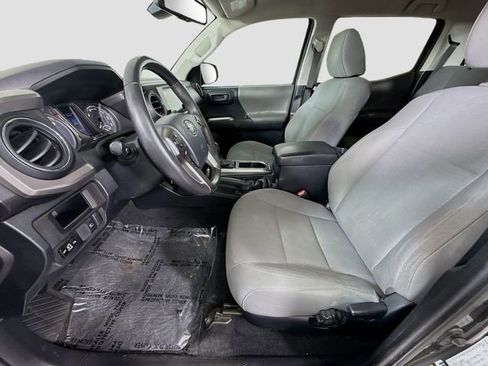 Certified 2019 Toyota Tacoma SR5 RWD image 22