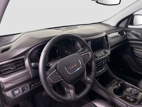 Used 2023 GMC Acadia AT4 w/ Technology Package AWD/4WD image 3