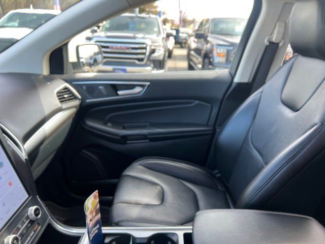 Used 2022 Ford Edge Titanium AWD/4WD image 21