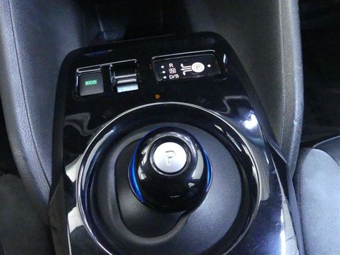 Used 2018 Nissan Leaf SL w/ SL Technology Package FWD image 14