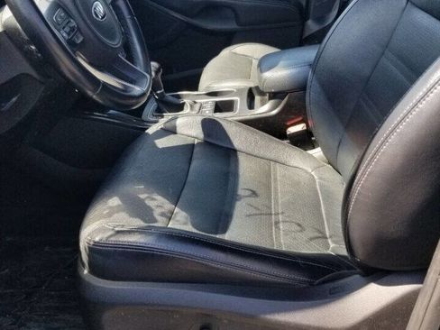 Used 2016 Kia Sorento EX image 5