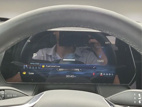 Used 2025 Chevrolet Equinox LT w/ Convenience Package II image 17