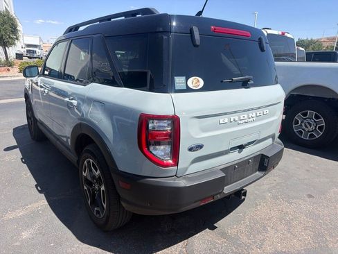 Used 2022 Ford Bronco Sport Outer Banks w/ Tech Package AWD/4WD image 2