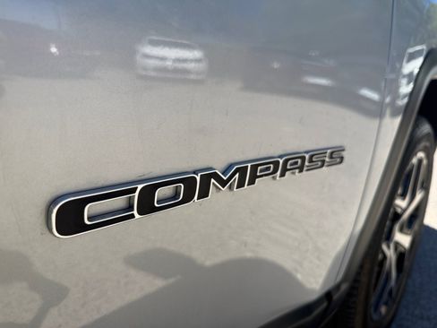 Certified 2025 Jeep Compass Limited AWD/4WD image 30