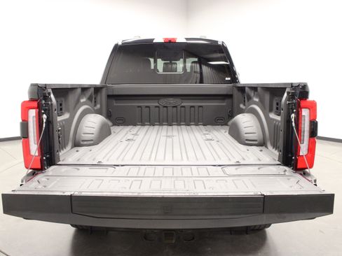 Used 2026 Ford F250 Platinum AWD/4WD image 15