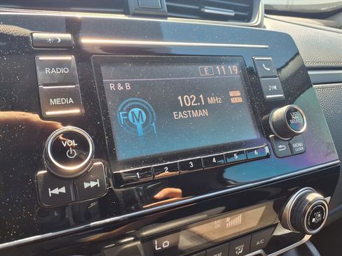 Used 2018 Honda CR-V LX image 24